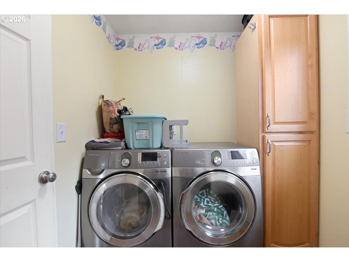 247 Cedar Street Lyons, OR 97358 - Photo 19 of 35