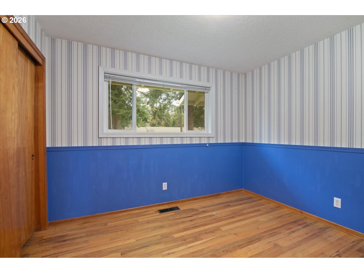 247 Cedar Street Lyons, OR 97358 - Photo 25 of 35