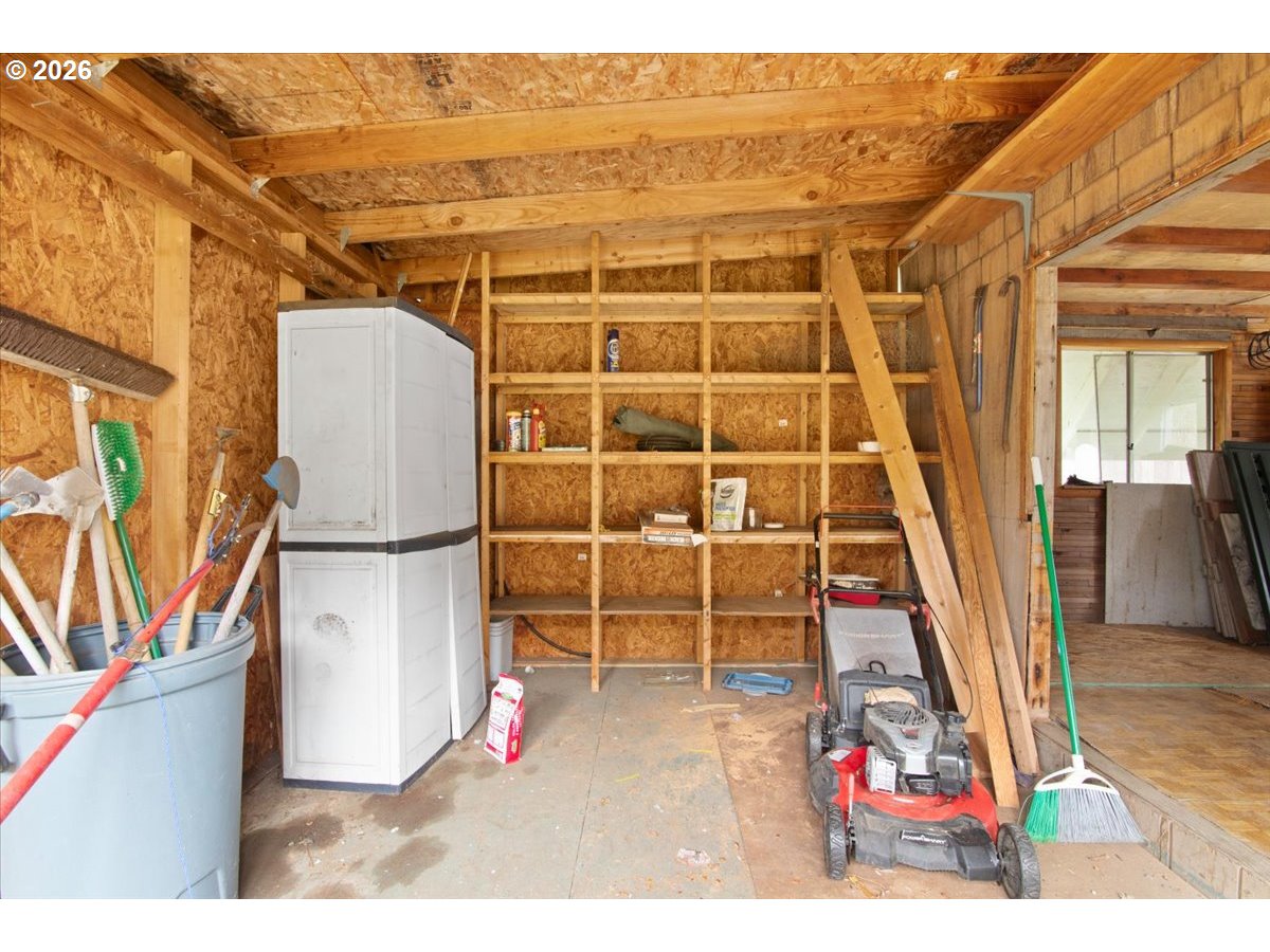 247 Cedar Street Lyons, OR 97358 - Photo 33 of 35