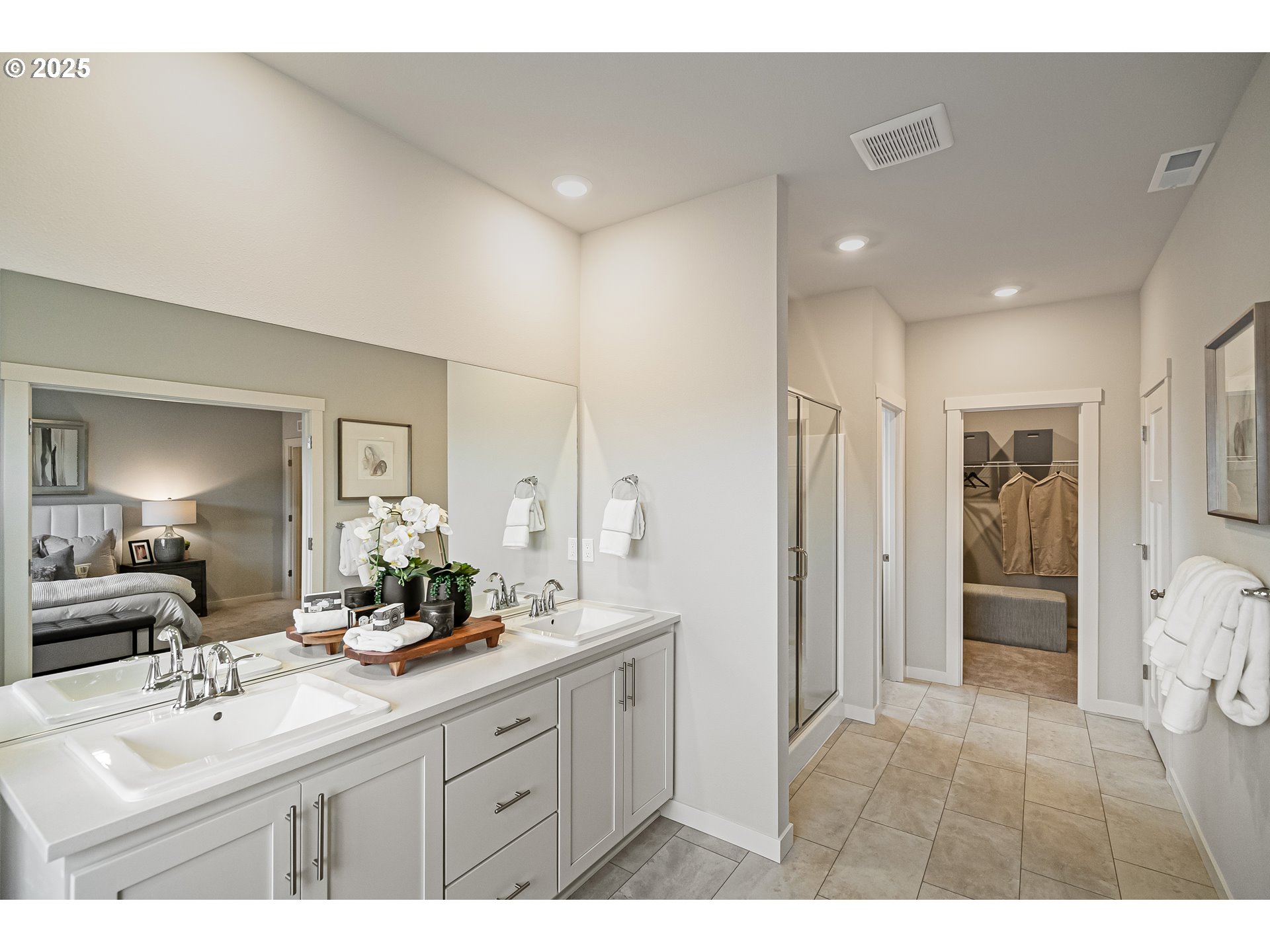 Undisclosed Address Albany, OR 97322 - Photo 20 of 42 a bathroom with a sink mirror and a shower
