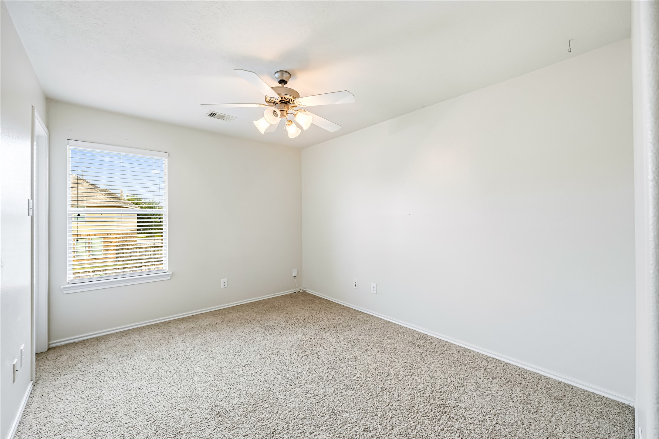 3643 Avalon Spring Lane Spring, TX 77386 - Photo 23 of 40 Secondary Bedroom