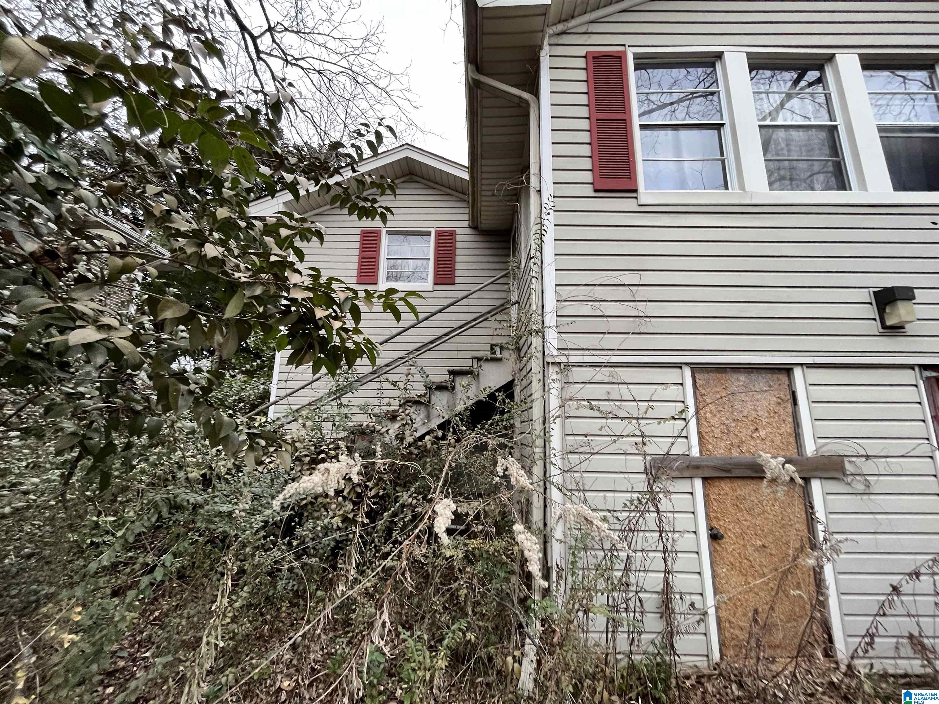 1305 Vinesville Road Birmingham, AL 35208 - Photo 6 of 9