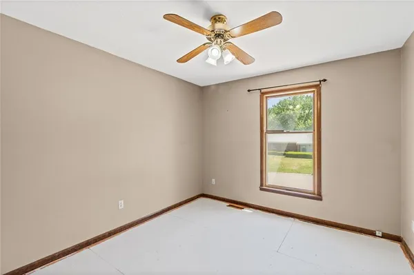 $229,900 | 816 Kristen Street, Cameron, MO 64429