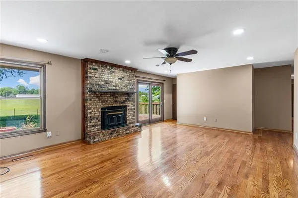 $229,900 | 816 Kristen Street, Cameron, MO 64429
