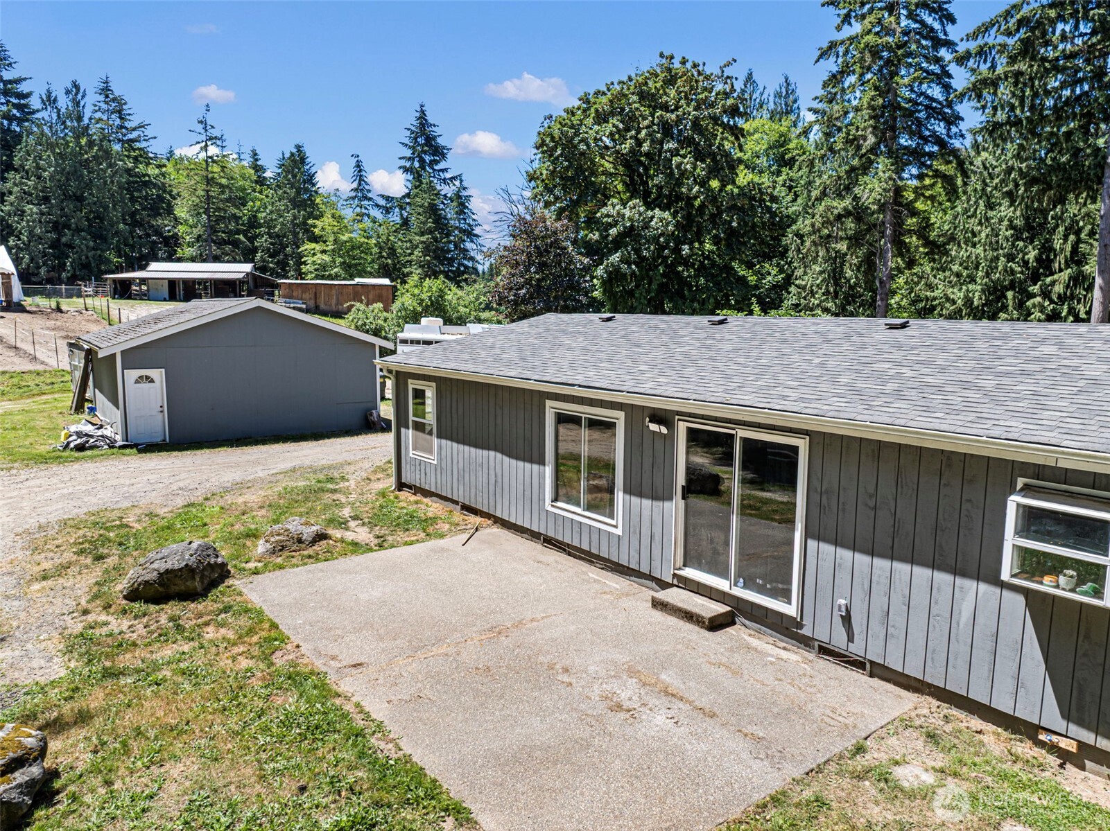9390 Phillips Road Southeast Port Orchard, WA 98367 - Photo 3 of 40