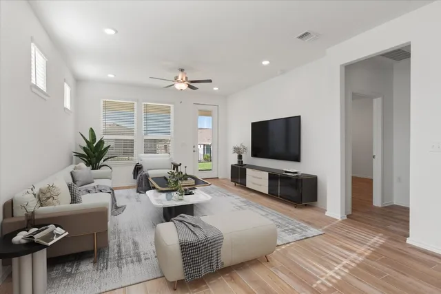 $359,900 | 324 Livewater Lane, Georgetown, TX 78633