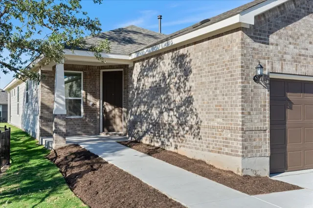 $359,900 | 324 Livewater Lane, Georgetown, TX 78633