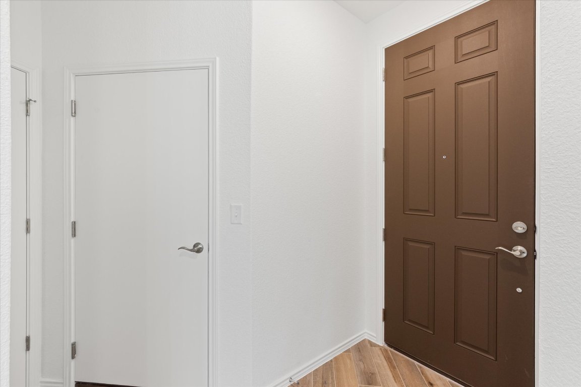 324 Livewater Lane Georgetown, TX 78633 - Photo 4 of 31 a view of closet area