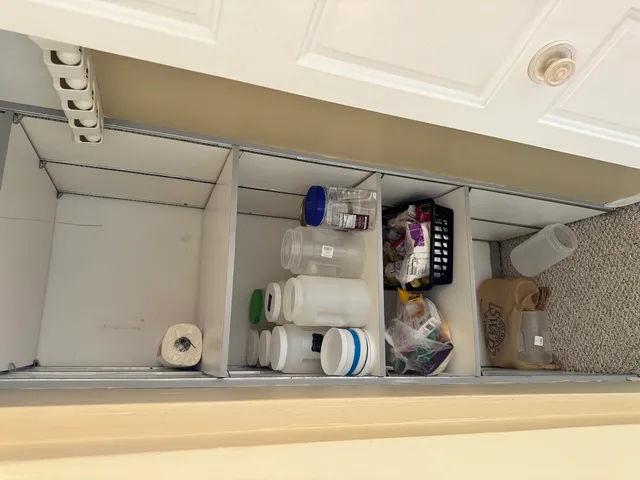 $194,000 | 614 Tralee Court, Unit 2C, Schaumburg, IL 60193