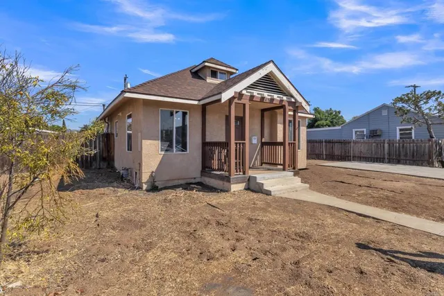 $699,900 | 545 Ballantyne Street, El Cajon, CA 92020