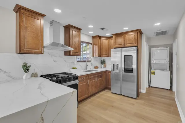 $699,900 | 545 Ballantyne Street, El Cajon, CA 92020