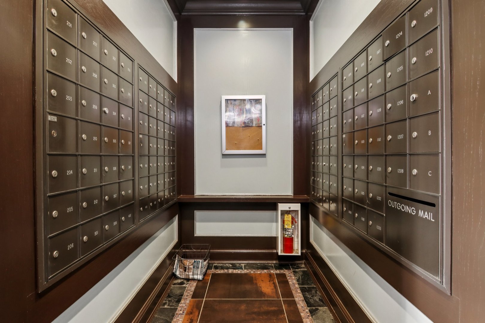 780 South Federal Street, Unit 902 Chicago, IL 60605 - Photo 5 of 28