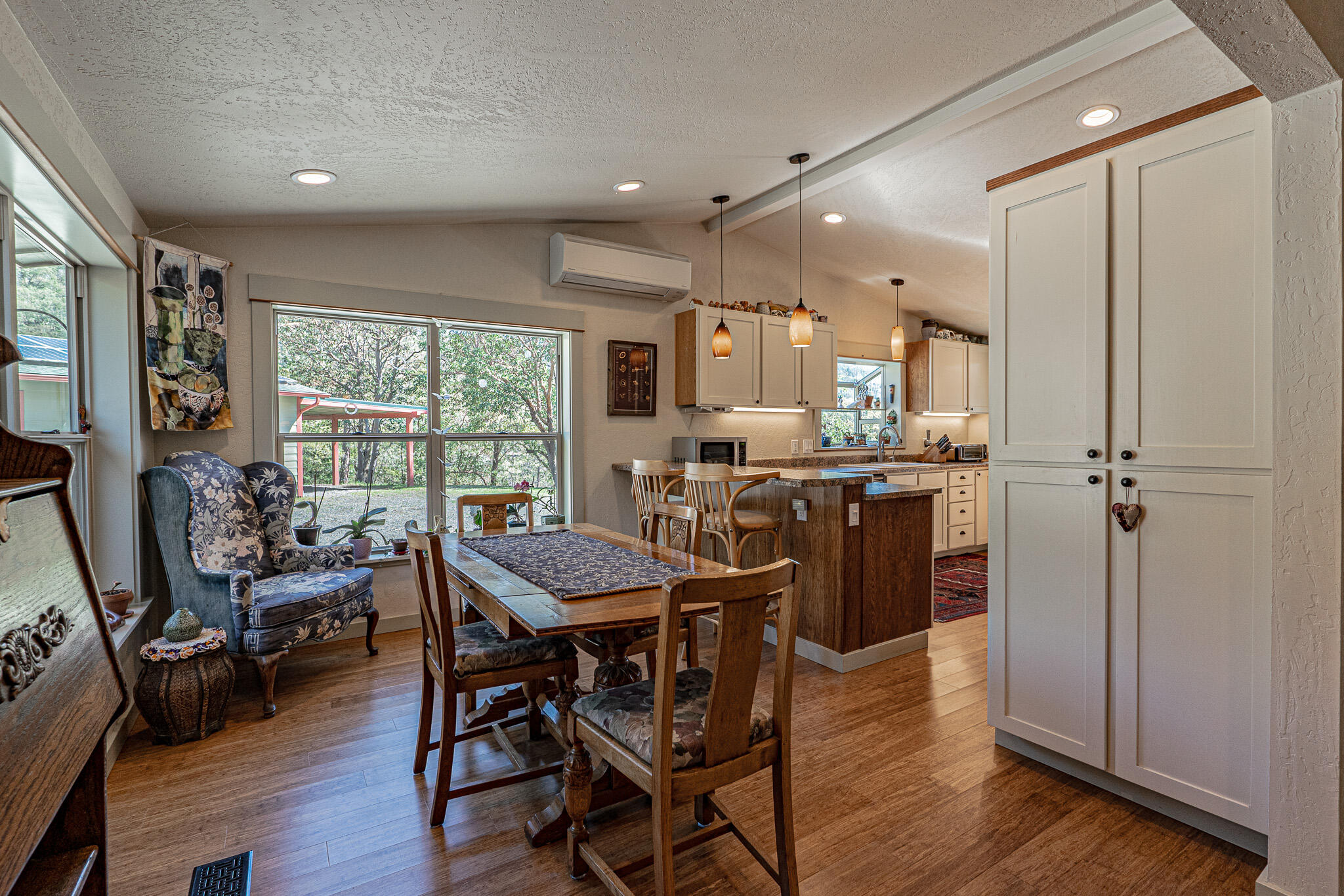 9449 Wagner Creek Road Talent, OR 97540 - Photo 19 of 63 DSC07003-HDR
