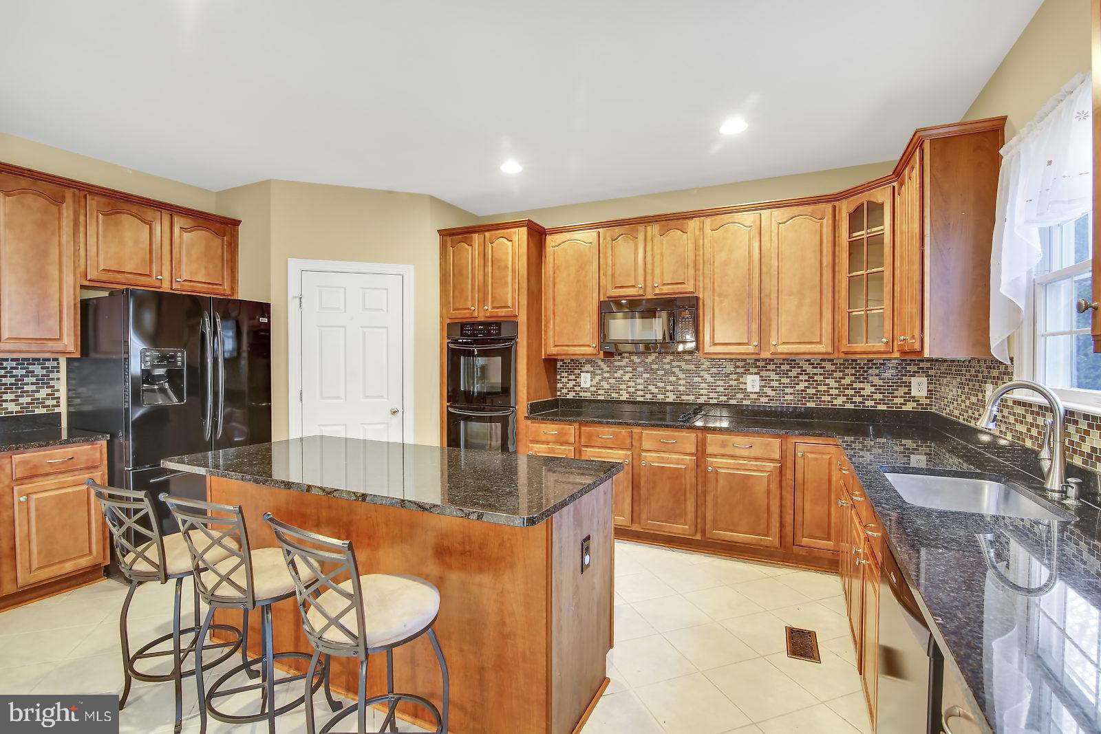 1714 Perry Cove Road Pasadena, MD 21122 - Photo 6 of 45 Kitchen