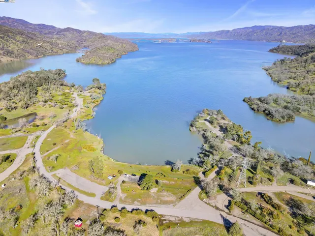 $675,000 | 1239 Steele Canyon Road, Napa, CA 94558