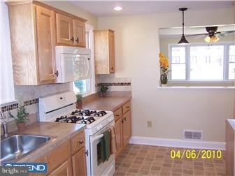 248 Upland Road Brookhaven, PA 19015 - Photo 3 of 10 Gallery Image 3
