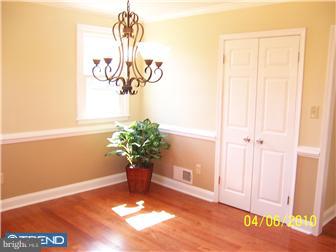 248 Upland Road Brookhaven, PA 19015 - Photo 4 of 10 Gallery Image 4