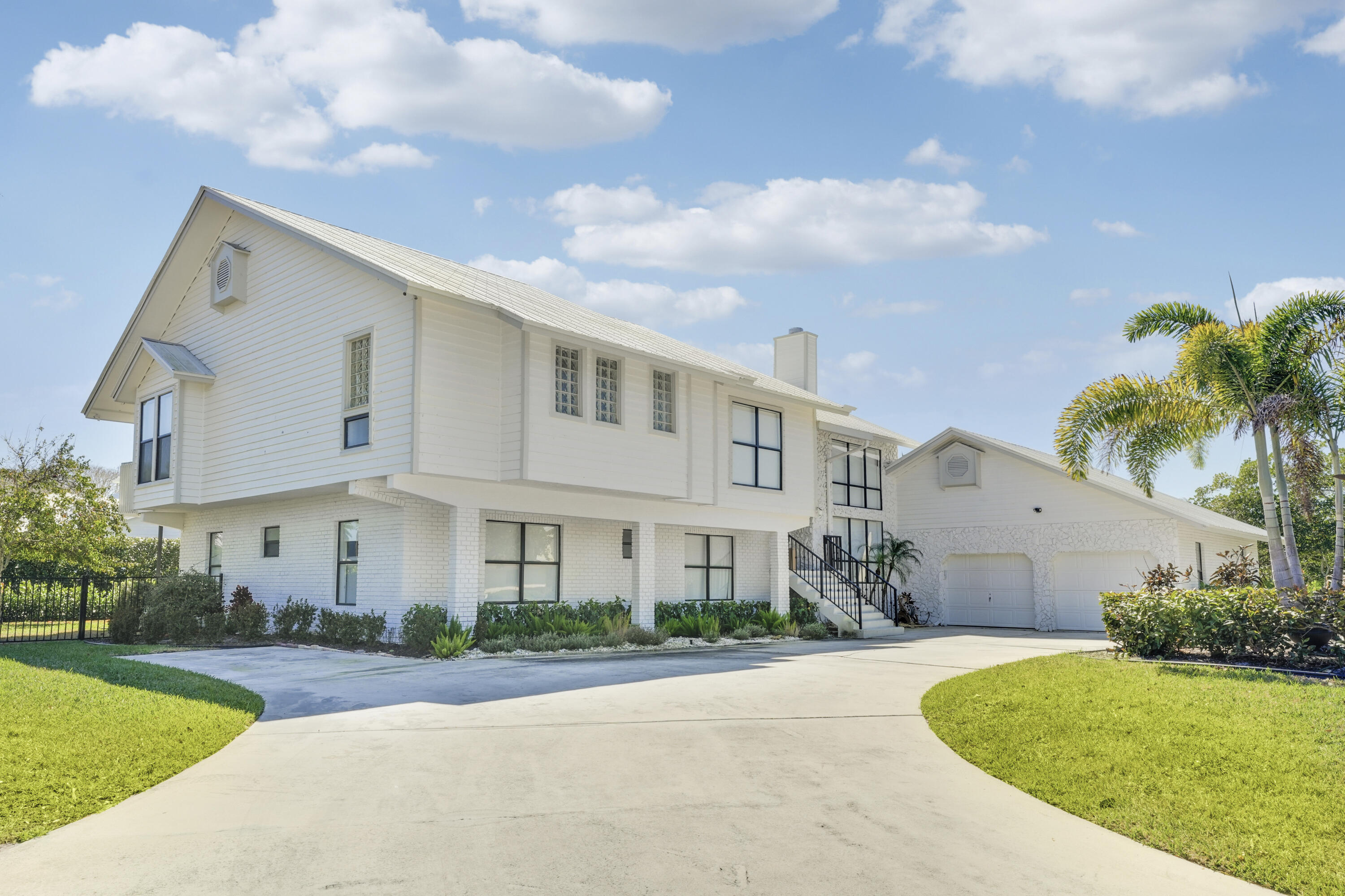 4290 Southeast Whiticar Way Stuart, FL 34997 - Photo 2 of 63 House-11