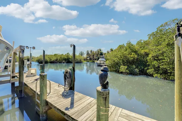 $2,895,000 | 4290 Southeast Whiticar Way, Stuart, FL 34997