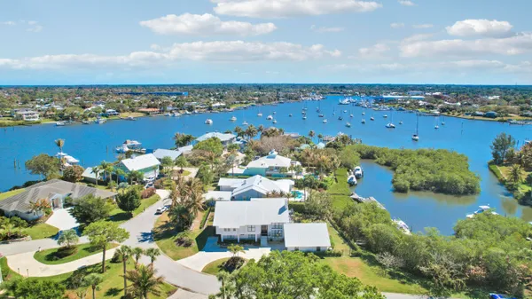 $2,895,000 | 4290 Southeast Whiticar Way, Stuart, FL 34997