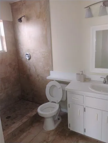 $2,100 | 2113 Hatteras, Lakeland, FL 33813