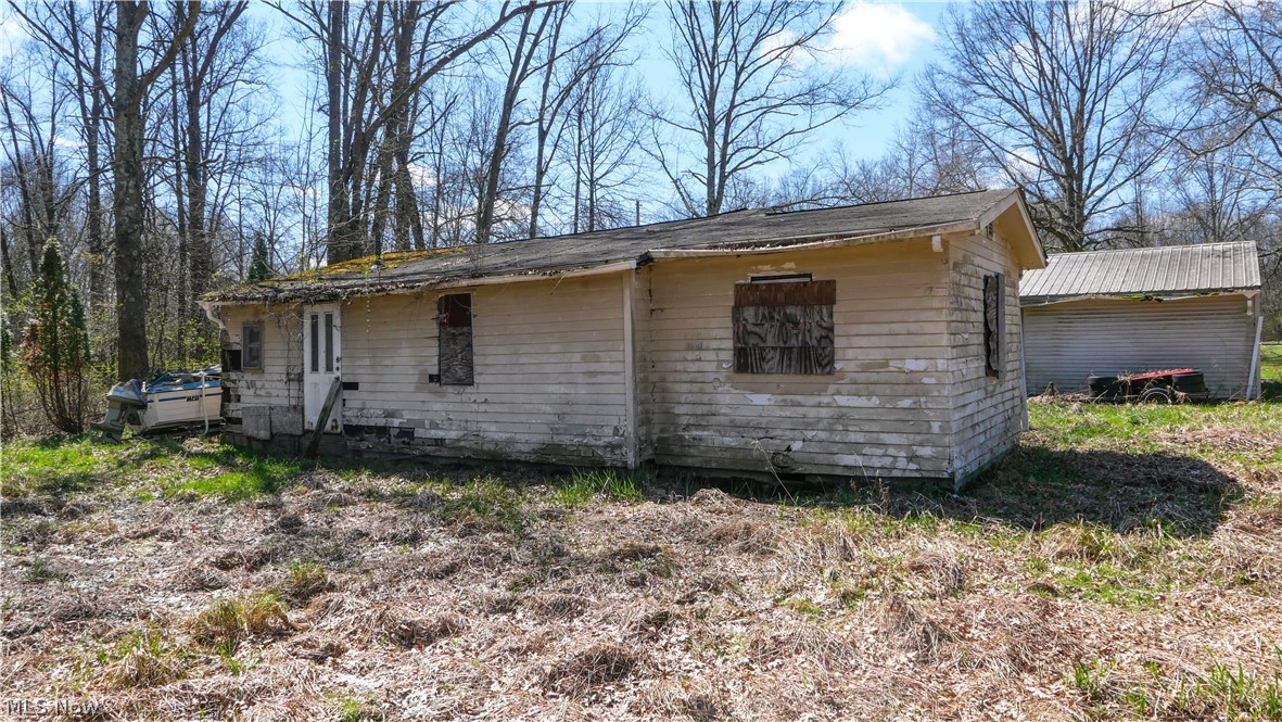 5556 Shaffer Road Northwest Warren, OH 44481 - Photo 7 of 20