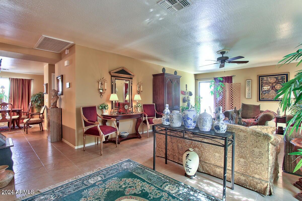 16223 West Boca Raton Road Surprise, AZ 85379 - Photo 15 of 18 20140629152553250453000000-o