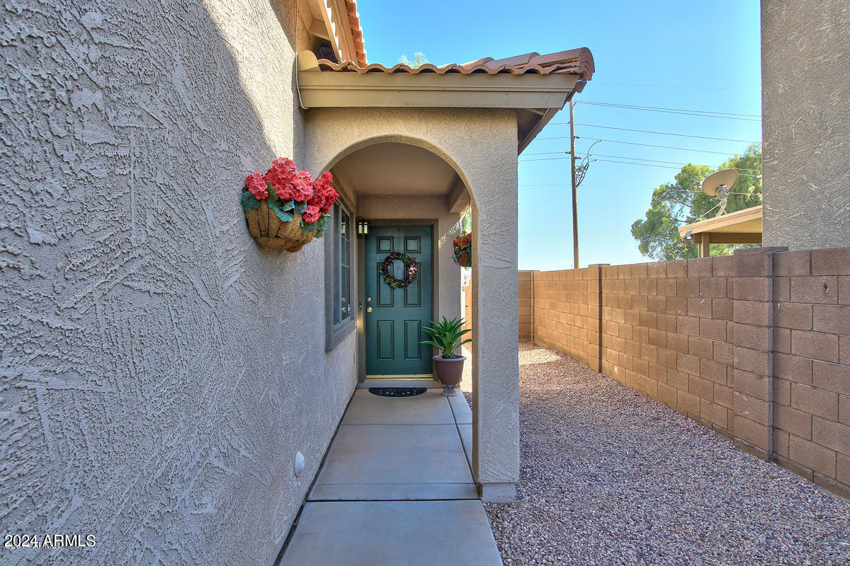 16223 West Boca Raton Road Surprise, AZ 85379 - Photo 17 of 18 20140629152526030251000000-o
