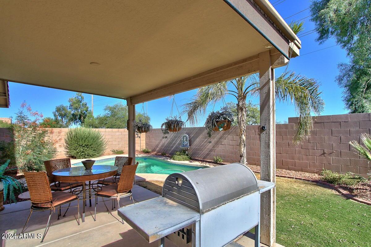 16223 West Boca Raton Road Surprise, AZ 85379 - Photo 9 of 18 20140629152702773775000000-o