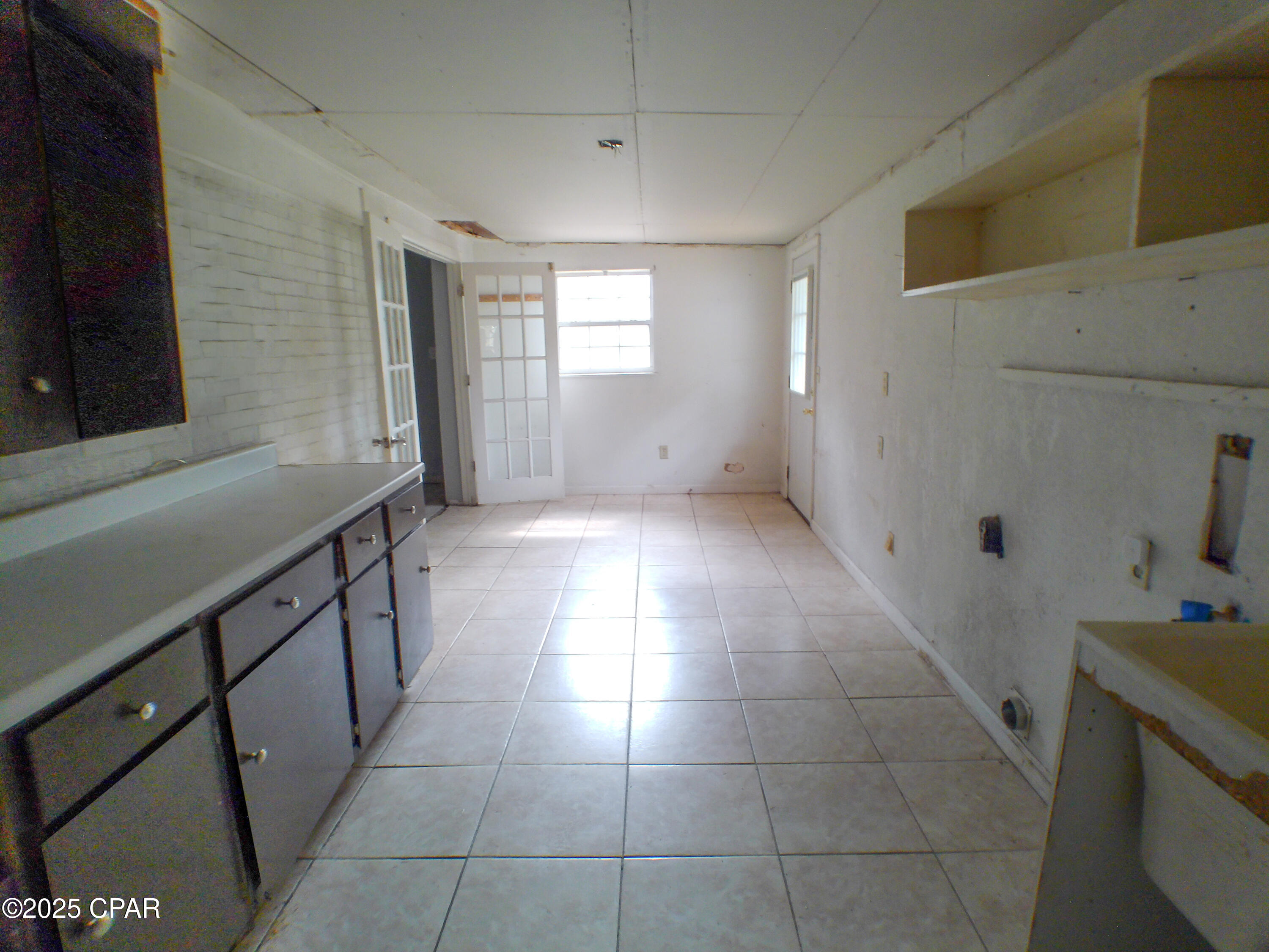 5747 Timberlane Road Bascom, FL 32423 - Photo 10 of 18