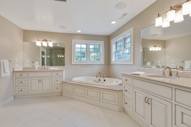 435 Lee Road Northbrook, IL 60062 - Photo 16 of 34