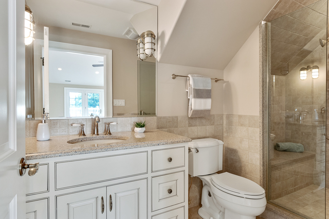 435 Lee Road Northbrook, IL 60062 - Photo 18 of 34