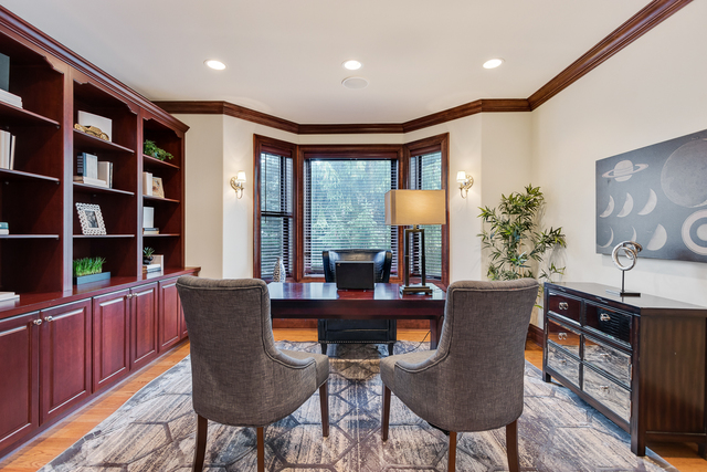 435 Lee Road Northbrook, IL 60062 - Photo 5 of 34