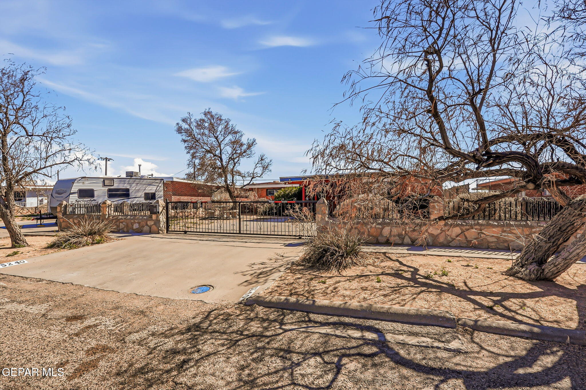 5240 Blue Ridge Drive El Paso, TX 79904 - Photo 4 of 37 a view of a backyard of the house