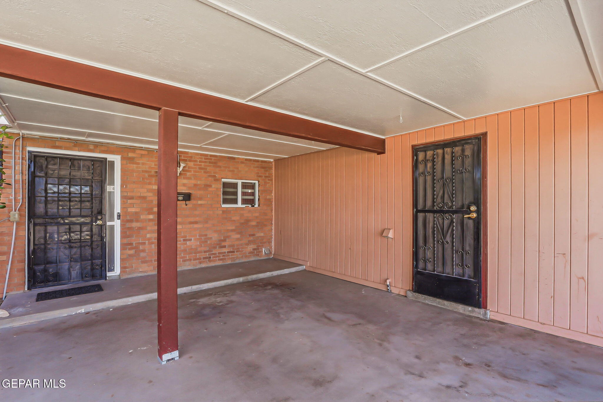 5240 Blue Ridge Drive El Paso, TX 79904 - Photo 6 of 37 a view of an empty room