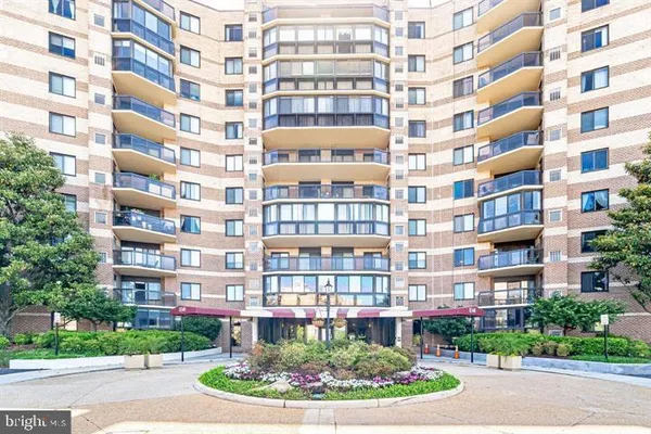$2,500 | 8340 Greensboro Drive, Unit 518, McLean, VA 22102