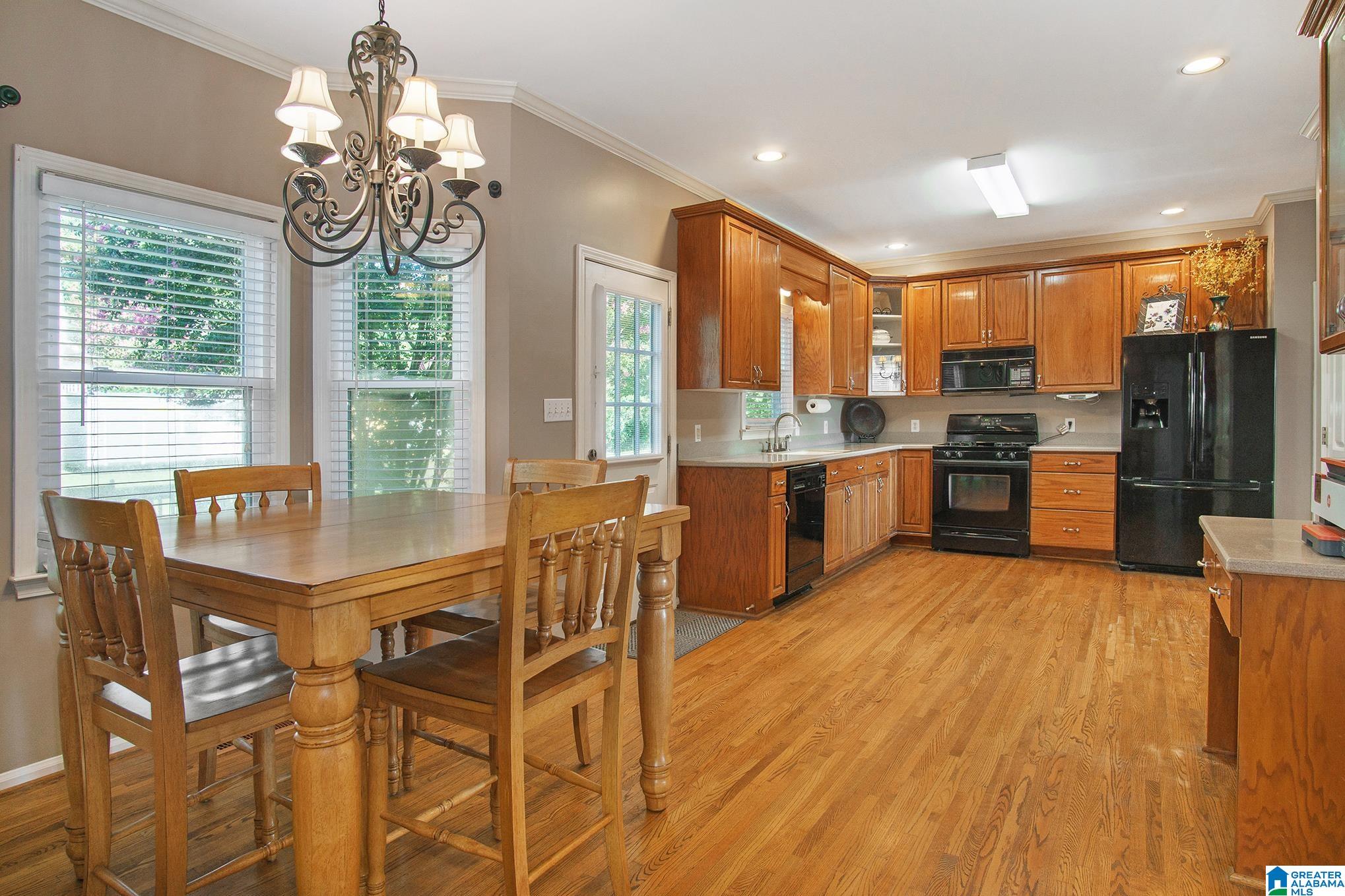 125 Heather Ridge Drive Pelham, AL 35124 - Photo 8 of 31