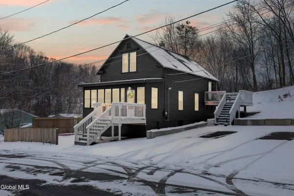 $284,000 | 104 John Street, Rensselaer, NY 12144