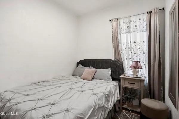 $284,000 | 104 John Street, Rensselaer, NY 12144