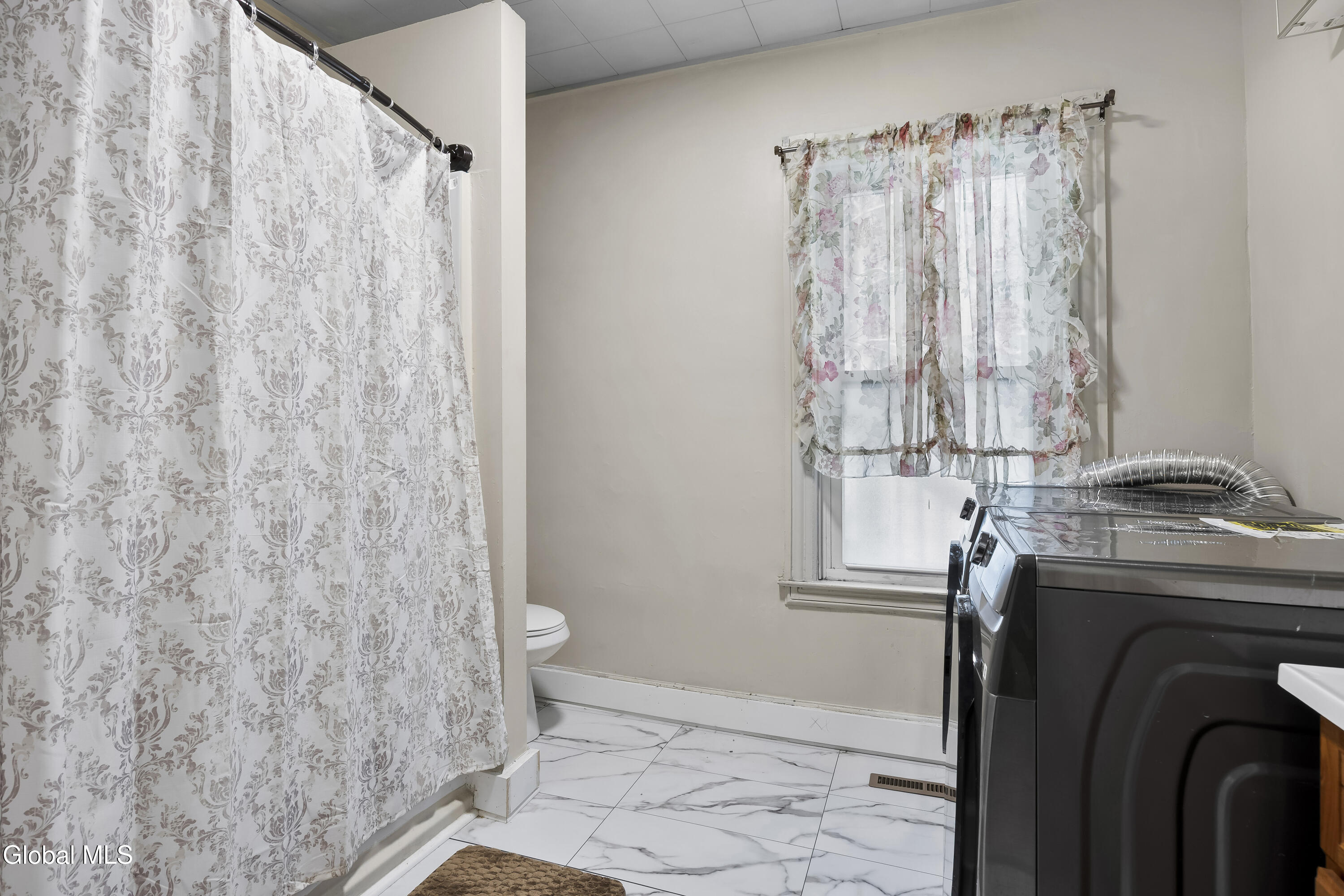 104 John Street Rensselaer, NY 12144 - Photo 17 of 32 16