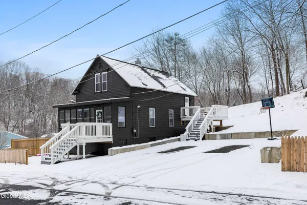 $284,000 | 104 John Street, Rensselaer, NY 12144