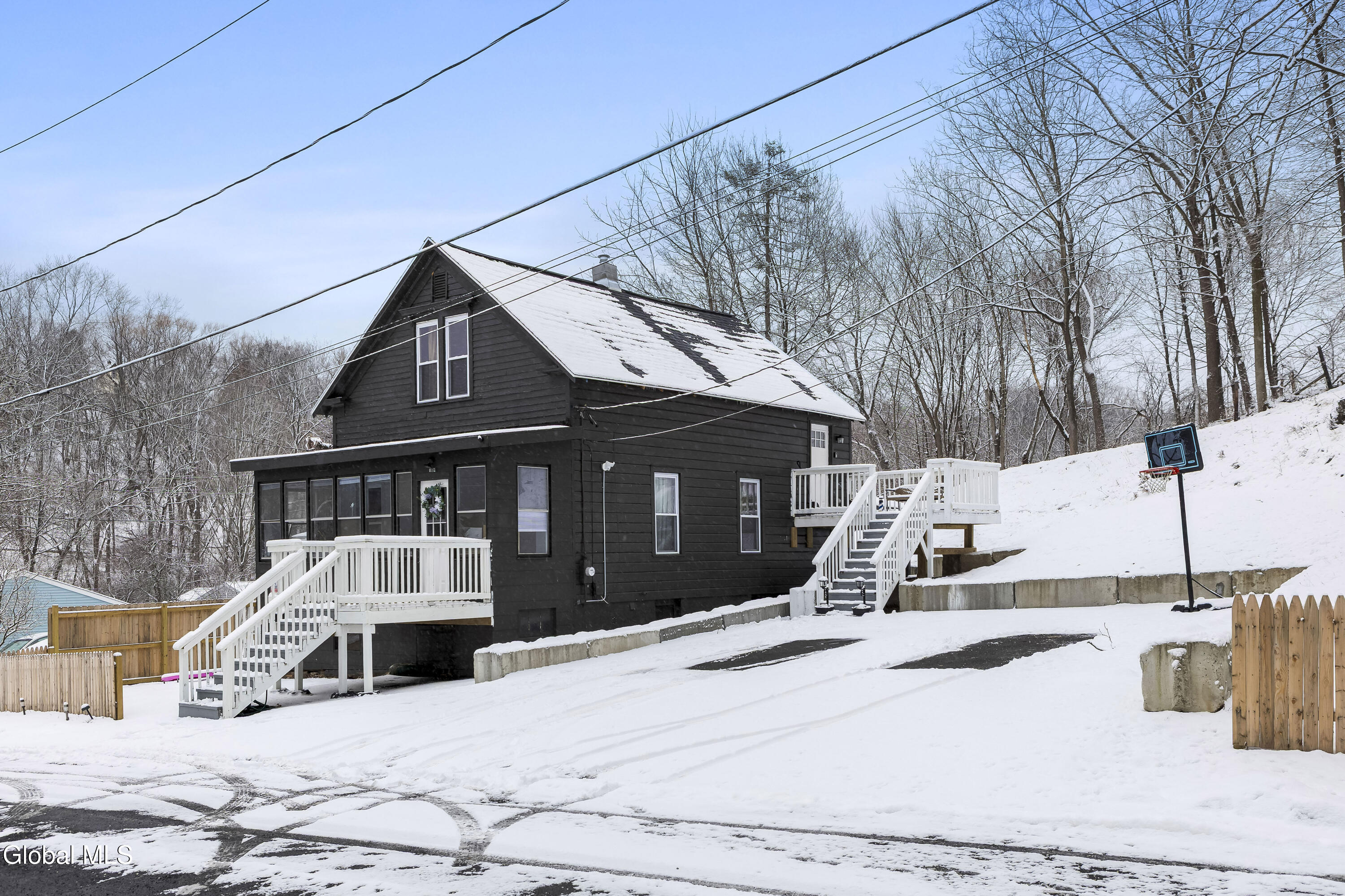 104 John Street Rensselaer, NY 12144 - Photo 2 of 32 2