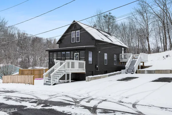 $284,000 | 104 John Street, Rensselaer, NY 12144