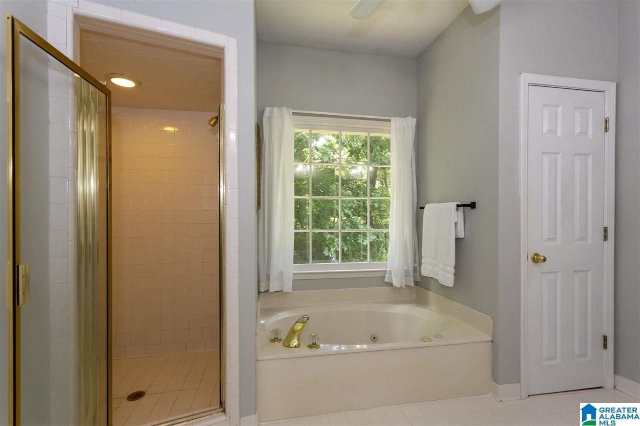 124 Kentwood Lane Alabaster, AL 35007 - Photo 36 of 49