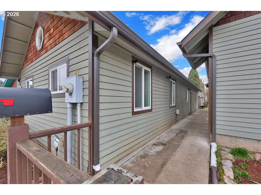 1306 South 4th Street Cottage Grove, OR 97424 - Photo 33 of 46