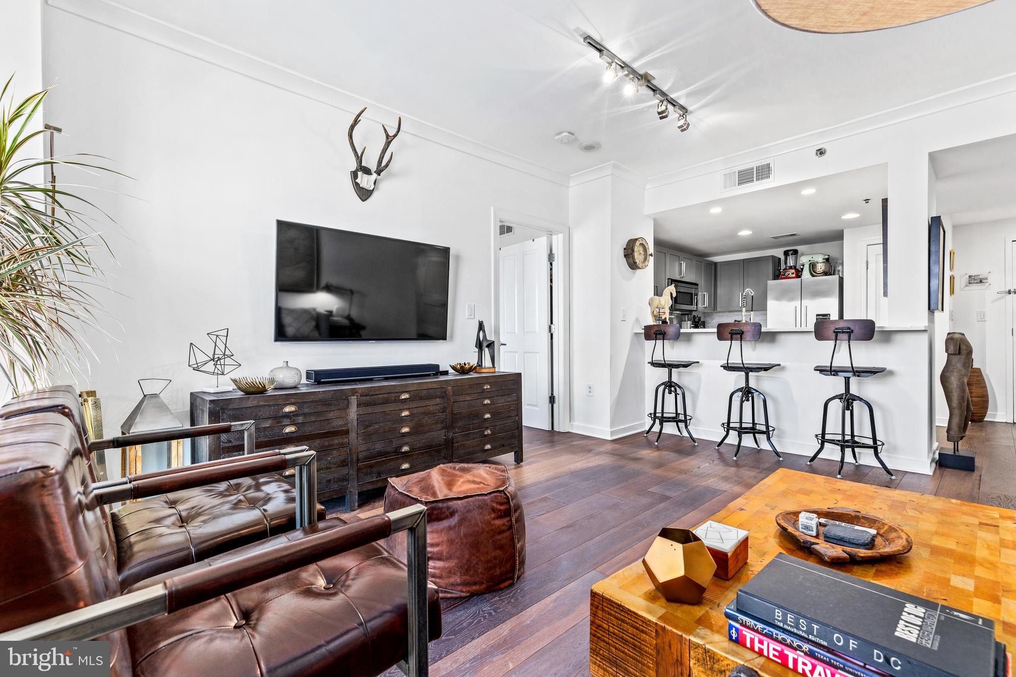777 7th Street Northwest, Unit 1024 Washington, DC 20001 - Photo 5 of 38