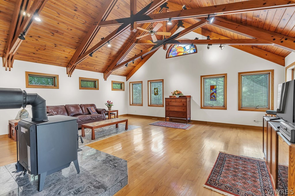 2000 West Blood Road East Aurora, NY 14052 - Photo 14 of 41 Family room