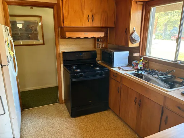 $243,500 | 37061 Park Avenue, Burney, CA 96013