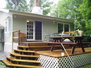 24 Dyson Road Swiftwater, PA 18370 - Photo 4 of 13 Rear Deck