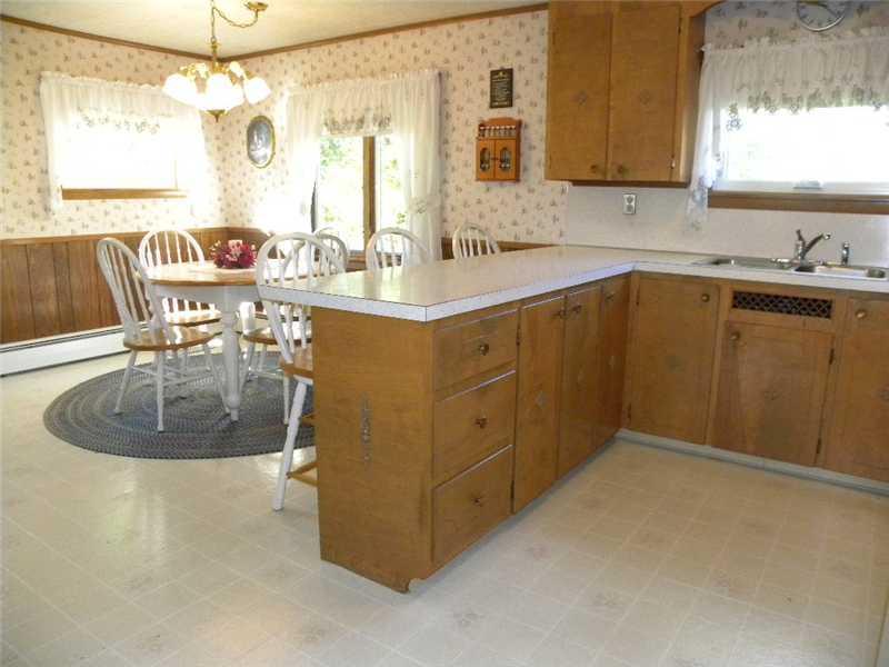 513 Sutherland Pond Road Sabattus, ME 04280 - Photo 12 of 20 Kitchen.